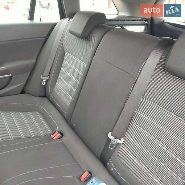 Универсал Opel Insignia 2014 в Киеве