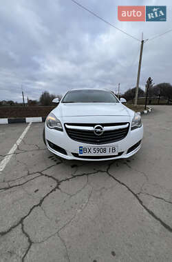 Универсал Opel Insignia 2013 в Городке