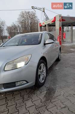 Универсал Opel Insignia 2011 в 