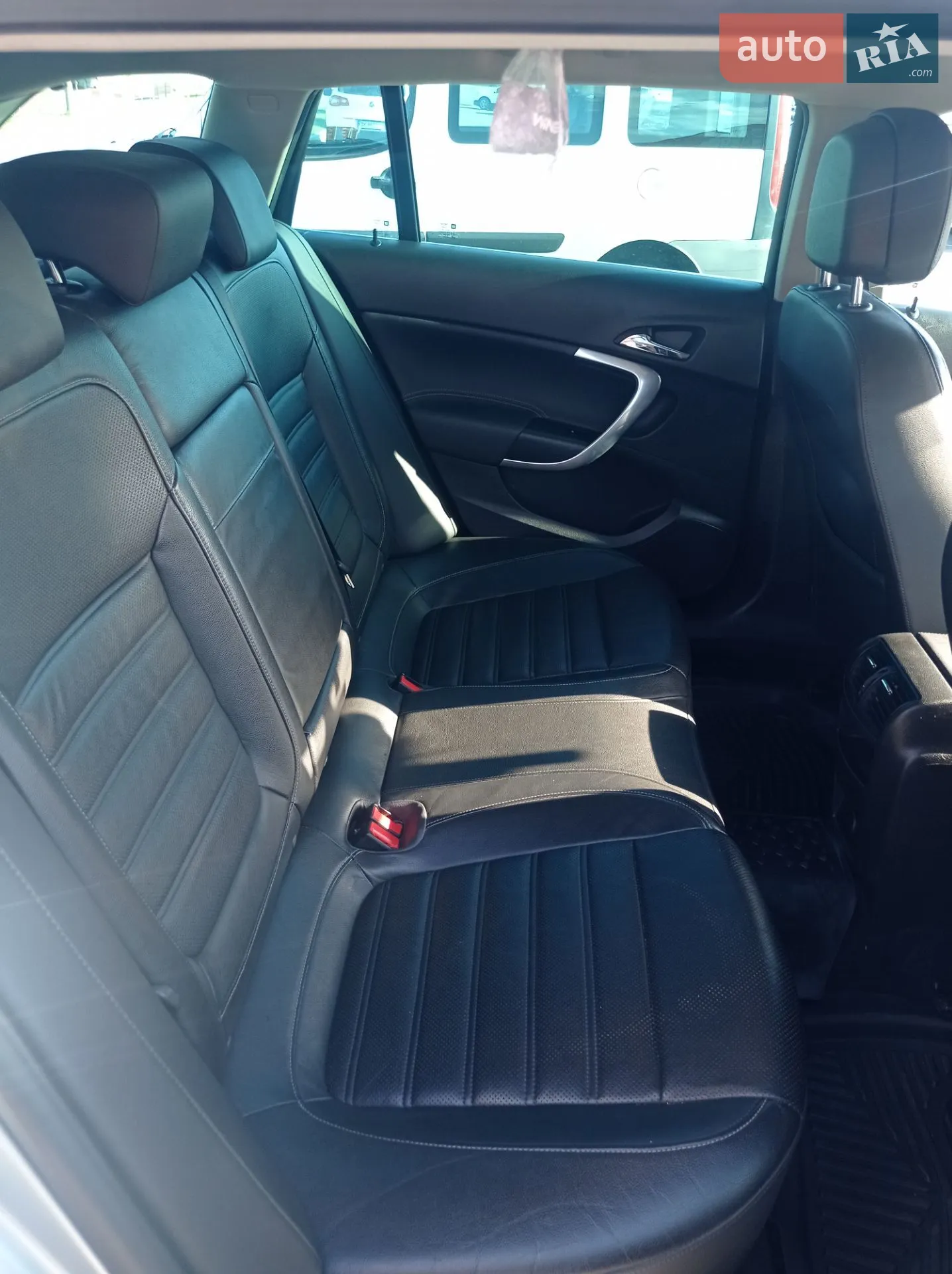 2012 Opel Insignia - мініатюра 3