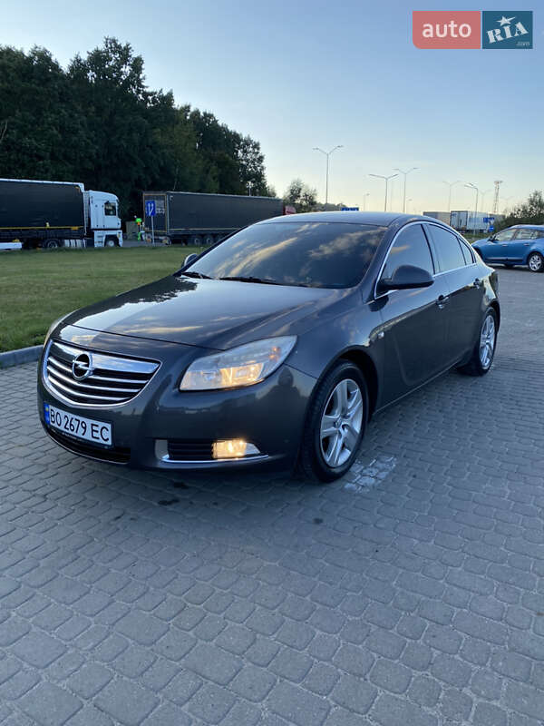 Лифтбек Opel Insignia 2010 в Рава-Русской фото 13 Лифтбек Opel Insignia 2010 в Рава-Русской