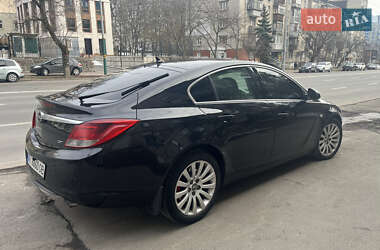 Лифтбек Opel Insignia 2009 в Киеве