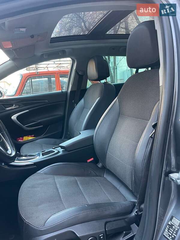 Универсал Opel Insignia 2011 в Чугуеве
