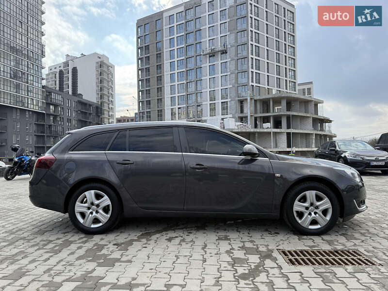 Універсал Opel Insignia 2015 в Львові