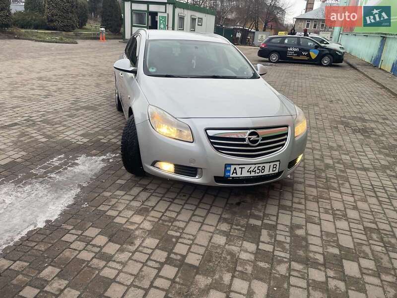 Opel Insignia 2011