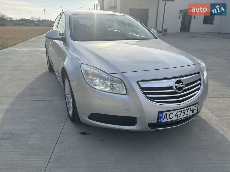 Opel Insignia 2011