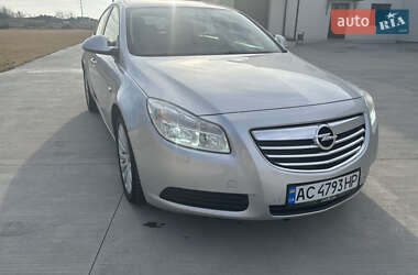 Лифтбек Opel Insignia 2011 в 
