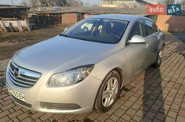 Седан Opel Insignia 2009 в Тростянце