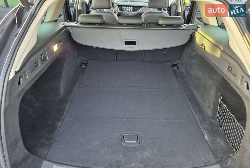 Універсал Opel Insignia 2019 в Ужгороді