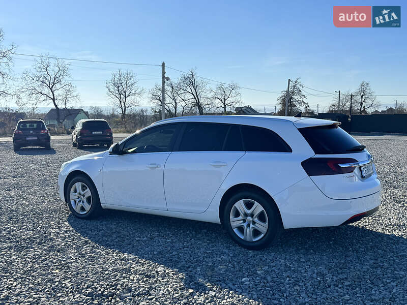Универсал Opel Insignia 2014 в Черновцах