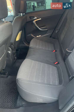 Ліфтбек Opel Insignia 2012 в 