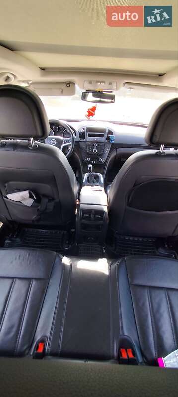 Универсал Opel Insignia 2009 в Гайсине