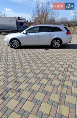 Универсал Opel Insignia 2009 в 