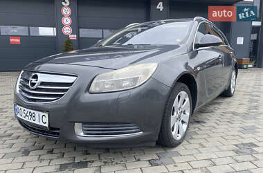 Универсал Opel Insignia 2012 в 