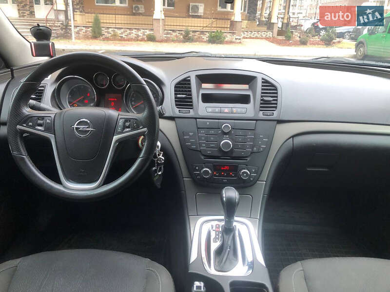Універсал Opel Insignia 2010 в Києві