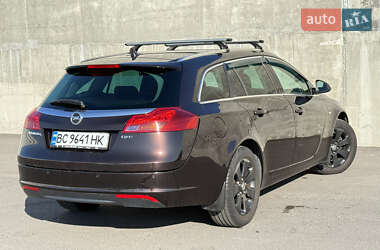 Универсал Opel Insignia 2013 в 