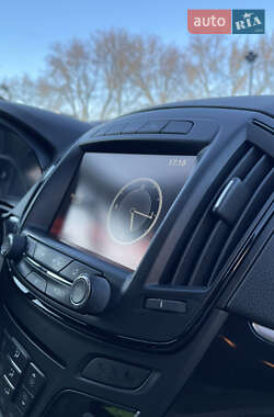 Универсал Opel Insignia 2015 в 