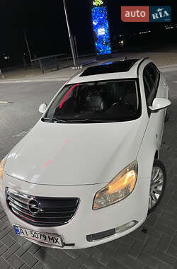 Универсал Opel Insignia 2011 в 