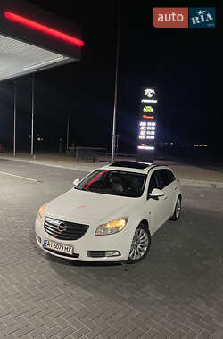 Универсал Opel Insignia 2011 в 