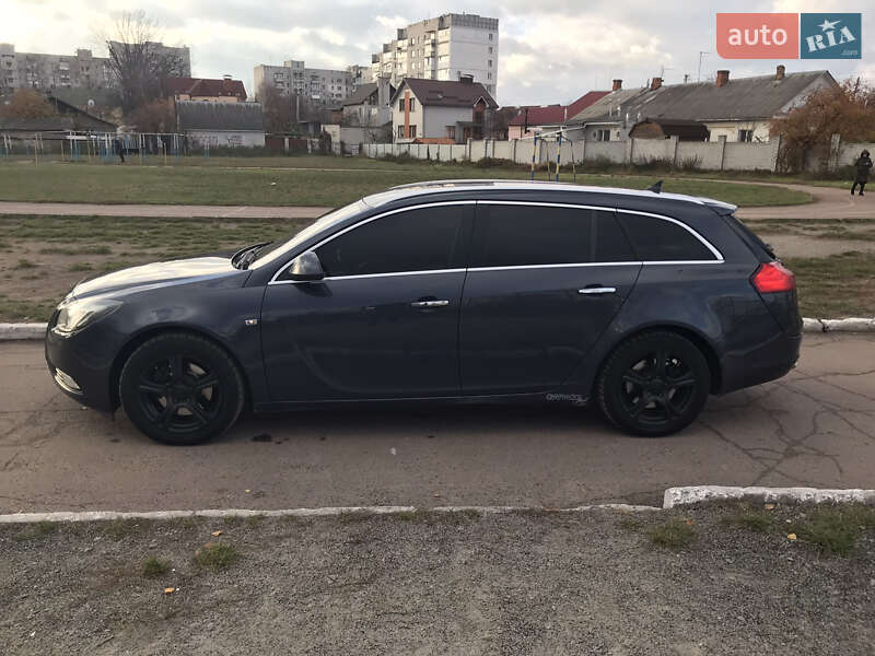 Універсал Opel Insignia 2009 в Києві