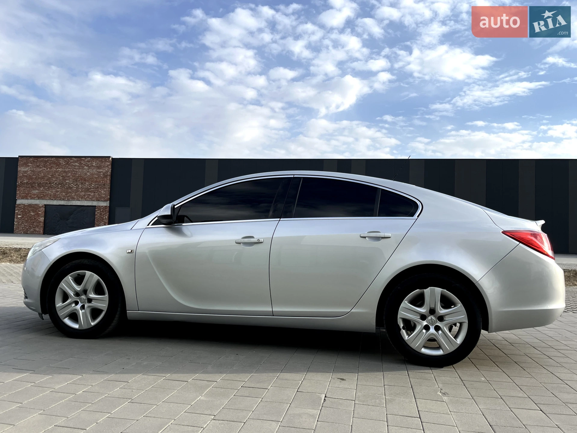 2011 Opel Insignia - мініатюра 2