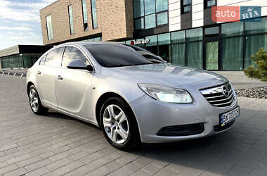 Лифтбек Opel Insignia 2011 в 