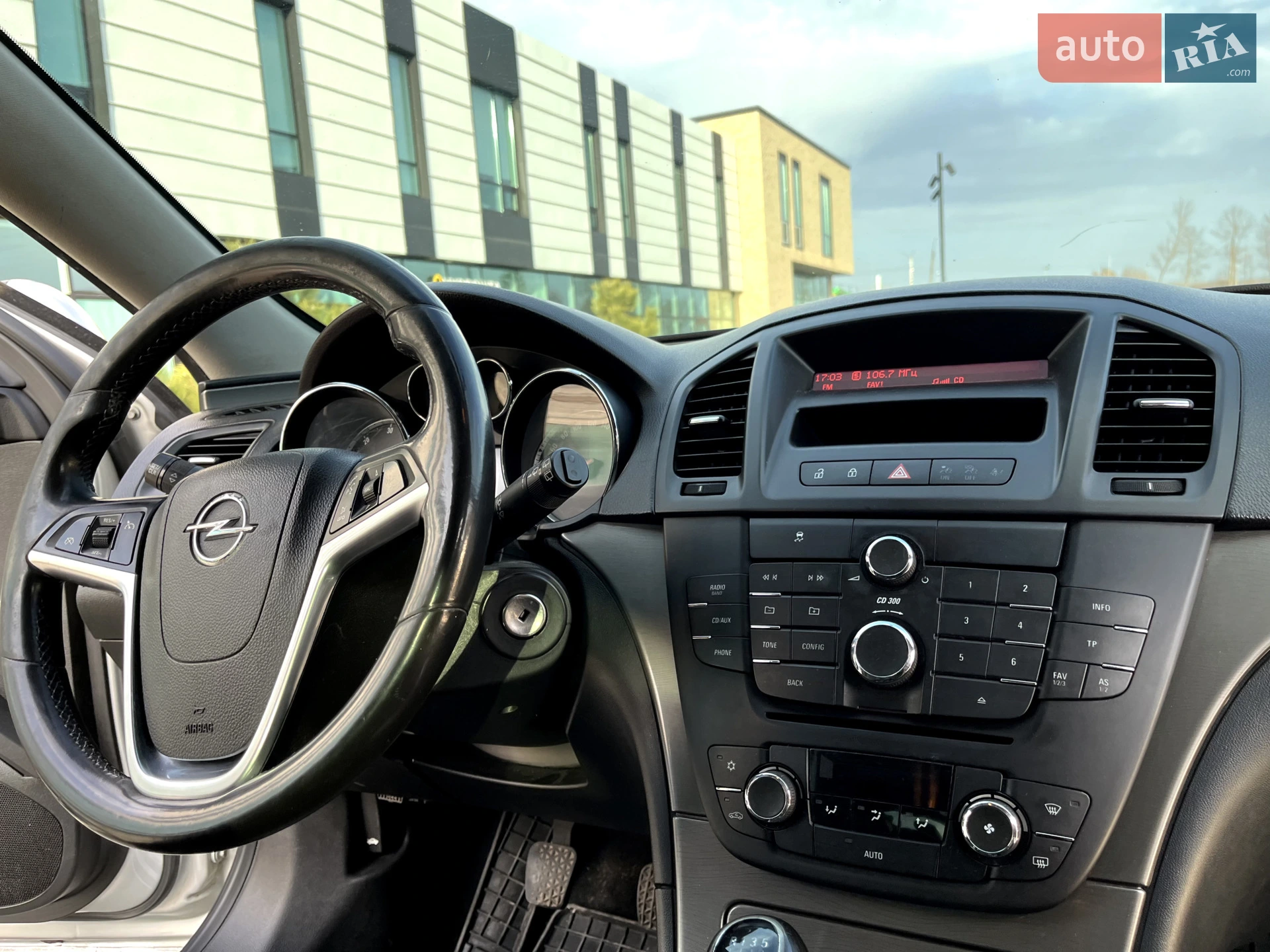 2011 Opel Insignia - мініатюра 13