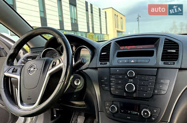 Лифтбек Opel Insignia 2011 в 