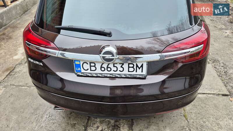 Универсал Opel Insignia 2015 в Чернигове