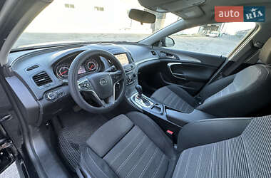 Универсал Opel Insignia 2015 в 