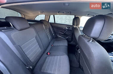 Универсал Opel Insignia 2015 в 