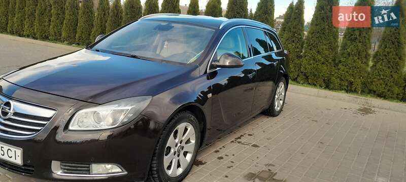 Універсал Opel Insignia 2010 в Ковелі