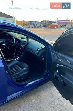 Универсал Opel Insignia 2009 в 
