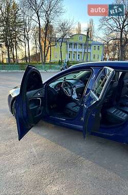 Универсал Opel Insignia 2009 в 