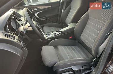 Универсал Opel Insignia 2012 в 