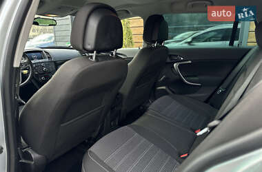 Универсал Opel Insignia 2010 в 