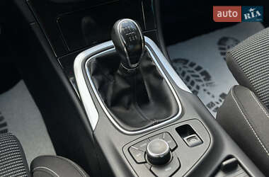 Универсал Opel Insignia 2010 в 