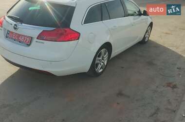 Универсал Opel Insignia 2011 в 