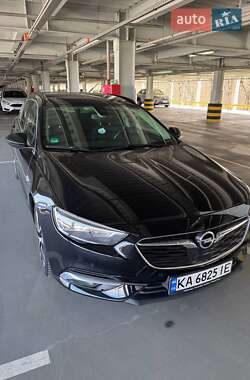 Универсал Opel Insignia 2018 в 