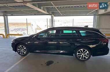Универсал Opel Insignia 2018 в 