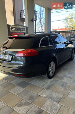 Универсал Opel Insignia 2011 в 