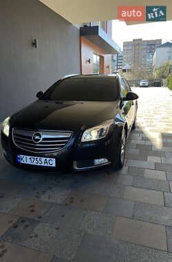 Универсал Opel Insignia 2011 в 