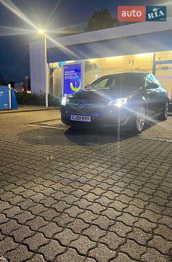 Седан Opel Insignia 2015 в 