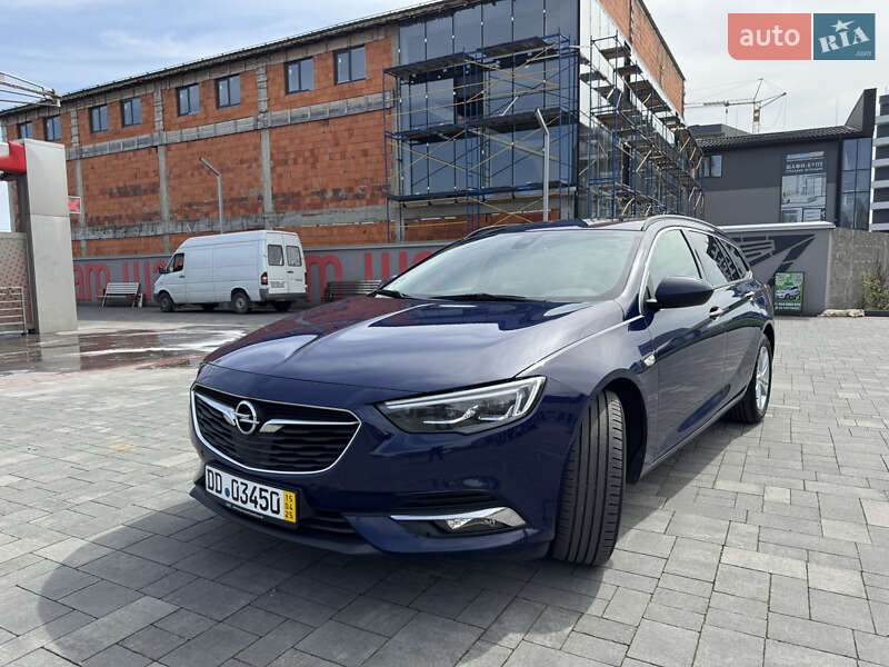 Универсал Opel Insignia 2017 в 