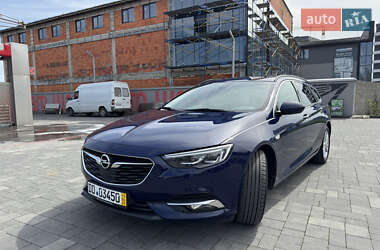 Универсал Opel Insignia 2017 в 
