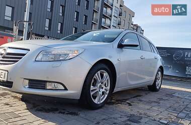 Универсал Opel Insignia 2012 в 