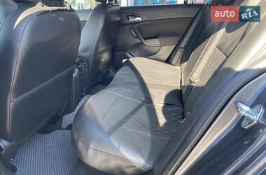 Седан Opel Insignia 2009 в 