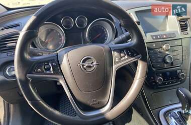 Седан Opel Insignia 2009 в 