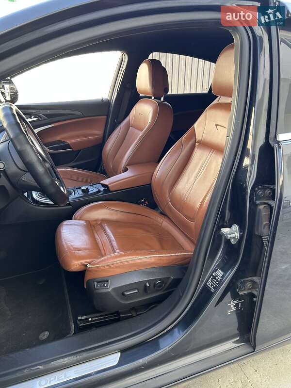 Лифтбек Opel Insignia 2010 в Черкассах