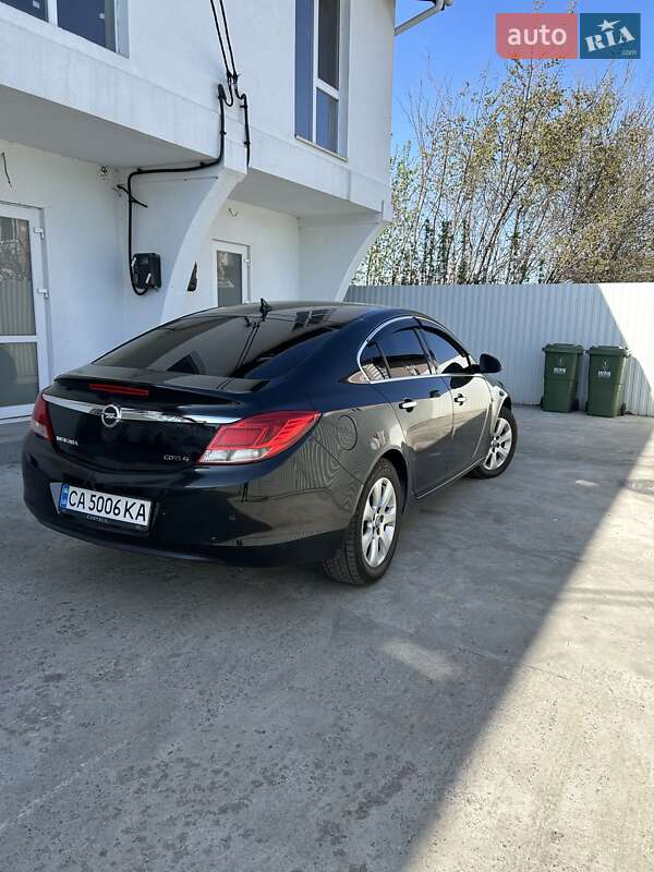 Лифтбек Opel Insignia 2010 в Черкассах